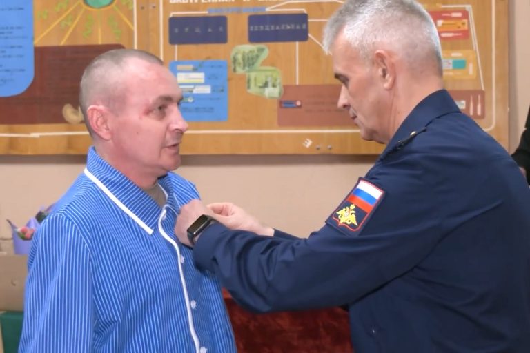 Раненым участникам СВО и медперсоналу госпиталя в Твери вручены госнаграды Раненым участникам СВО и медперсоналу госпиталя в Твери вручены госнаграды