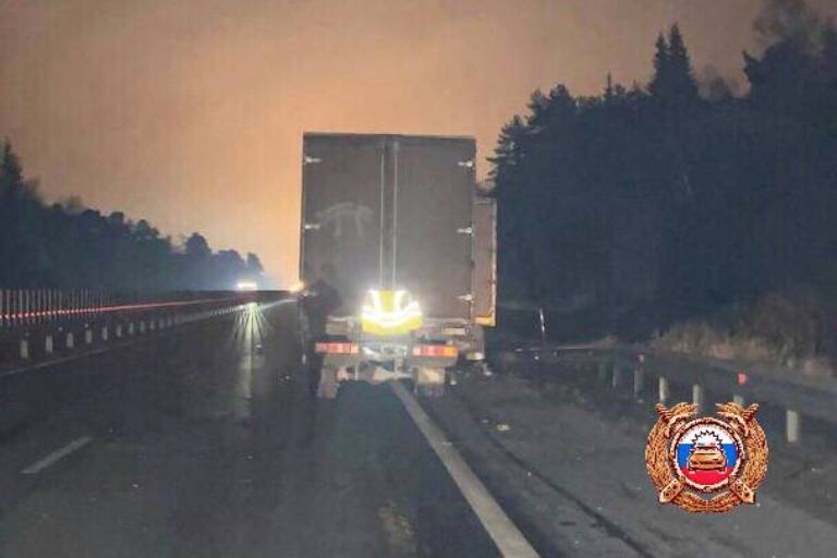 Водитель ГАЗели пострадал в ДТП с КАМАЗом на М-10 под Тверью