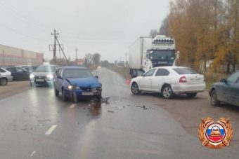Виновник ДТП пострадал в столкновении автомобилей в Тверской области
