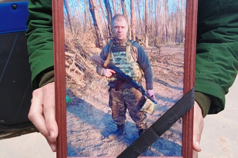 Жители Тверской области простились с молодым бойцом, погибшим на СВО