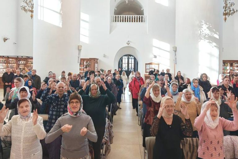 Стало известно, зачем в Твери общество глухих написало письмо в епархию