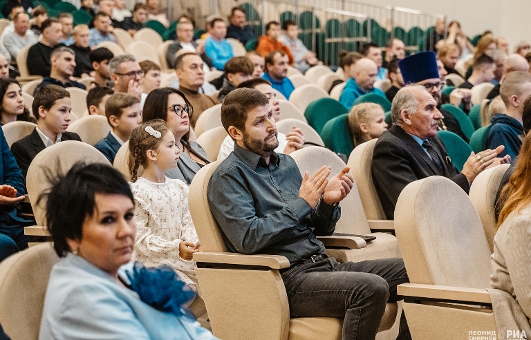 Наставник, символ силы и мудрости: в Тверской области отмечают День отца