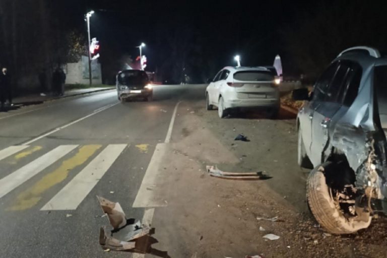 Пьяный подросток угнал автомобиль и устроил ДТП в Тверской области Пьяный подросток угнал автомобиль и устроил ДТП в Тверской области