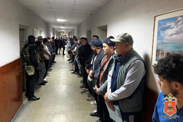 В Тверской области прошли рейды по выявлению нелегальных мигрантов В Тверской области прошли рейды по выявлению нелегальных мигрантов