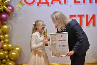 В Твери наградили одаренных школьников