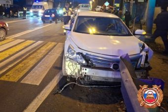 В Тверской области водитель Renault спровоцировал ДТП с пострадавшей В Тверской области водитель Renault спровоцировал ДТП с пострадавшей