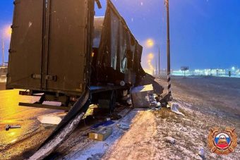 Автобус и грузовик столкнулись под Тверью