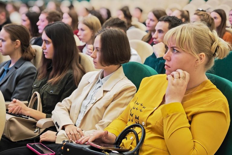 В Твери прошел первый региональный форум «Школа молодых педагогов».