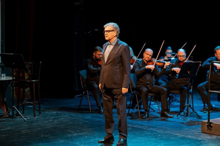 В Твери состоялся спектакль-концерт с участием артиста Игоря Костолевского и дирижера Юрия Башмета