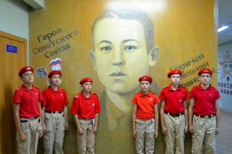 В Тверской области 26 школ участвуют в патриотическом проекте «Лица Героев»