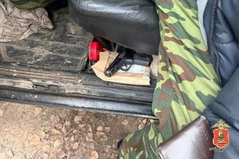 В Тверской области пьяный мужчина угрожал знакомой пистолетом