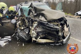 Выезд на встречную полосу стал причиной смертельного ДТП в Тверской области