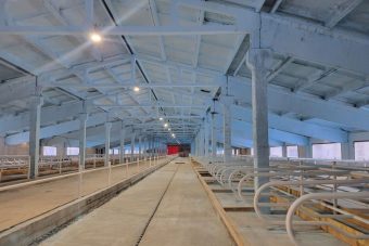 В Тверской области после реконструкции открыт молочный комплекс, оснащенный современным оборудованием