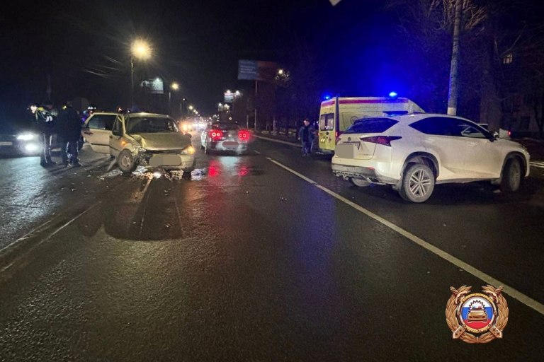 В ДТП на проспекте Чайковского в Твери пострадала женщина