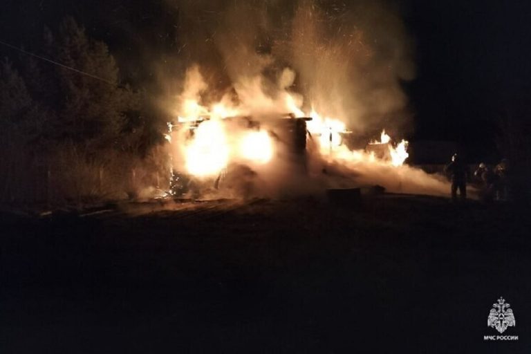 Частный дом сгорел в Тверской области