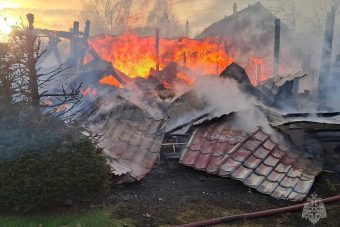 Дачный дом сгорел в Тверской области Дачный дом сгорел в Тверской области