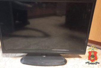 Житель Тверской области обокрал соседку