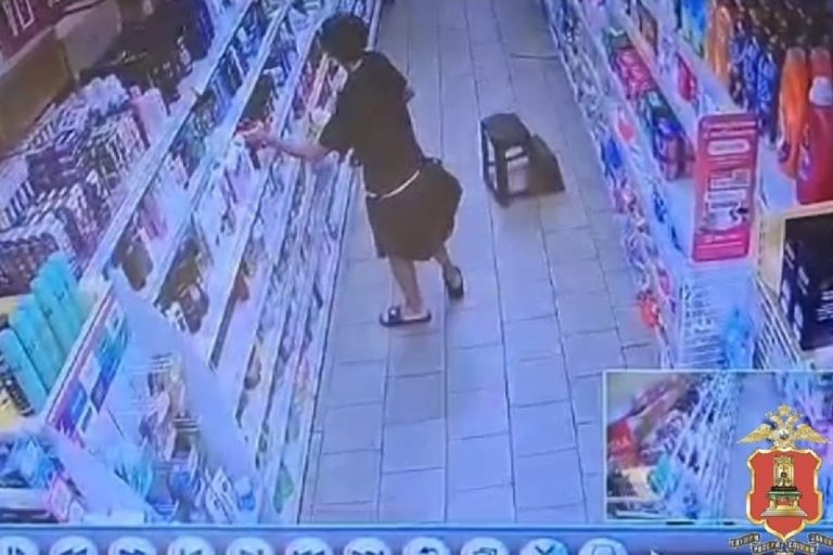 Серийного магазинного вора задержали в Твери