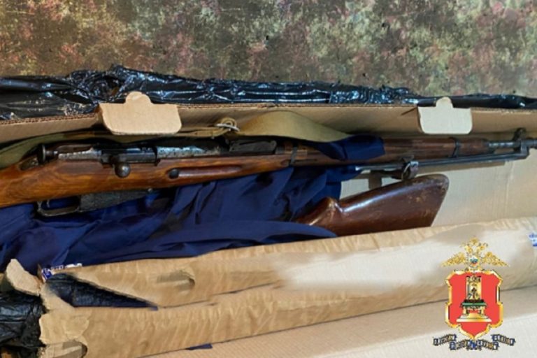 Житель Тверской области хранил целый арсенал оружия и боеприпасов