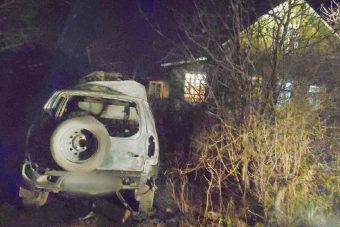 Житель Тверской области поссорился с супругой и сжег ее автомобиль Житель Тверской области поссорился с супругой и сжег ее автомобиль