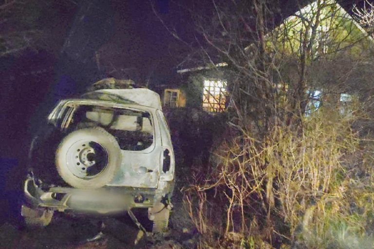 Житель Тверской области поссорился с супругой и сжег ее автомобиль