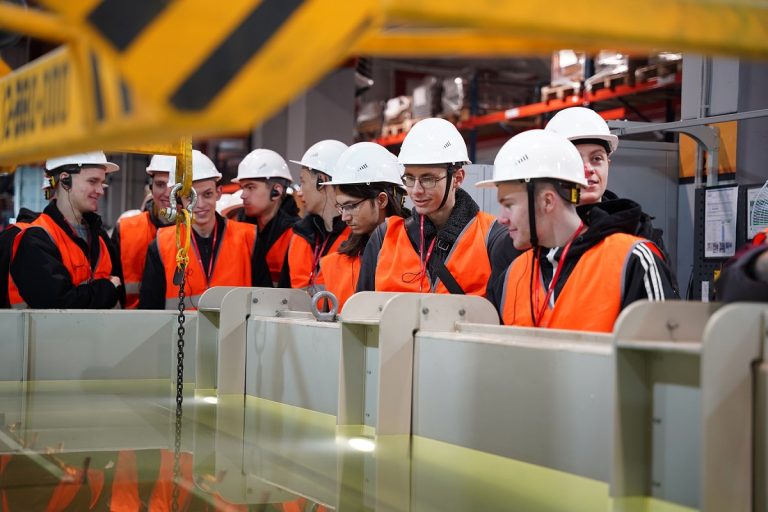 Более 3800 человек приняли участие в профориентационной акции «Неделя без турникетов» в Тверской области