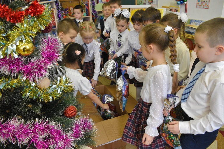 В Твери проходит благотворительная акция «Новогодний подарок солдату»