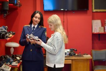 В Тверской области исполнили заветное желание школьницы, мечтающей раскрывать преступления