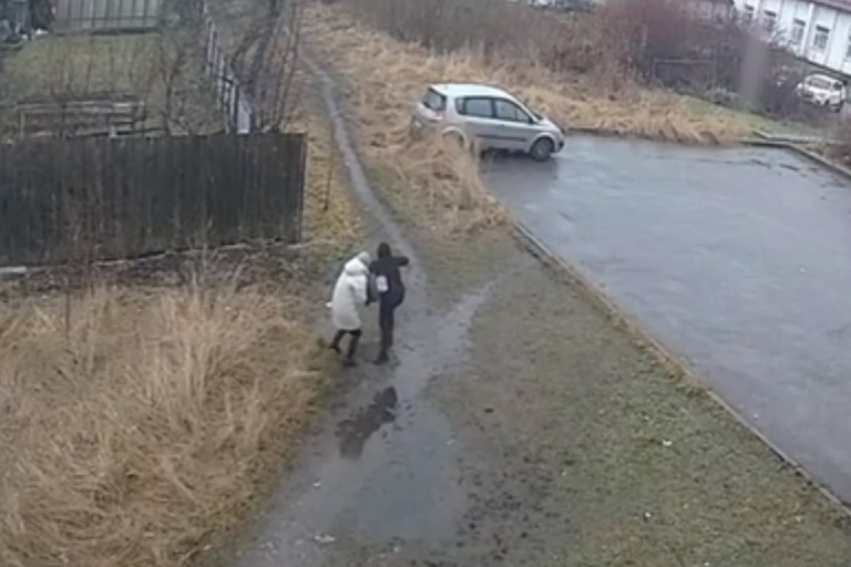 В Тверской области молодая рецидивистка пыталась ограбить пенсионерку