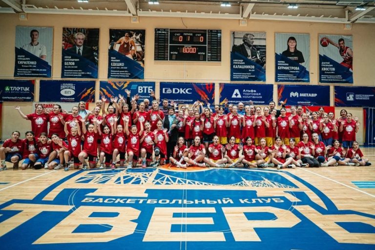 В Твери состоялся баскетбольный турнир памяти Александра Калашникова