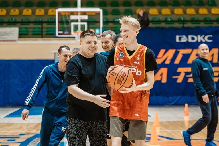 Спортивный праздник «Баскет Фест» для защитников Отечества прошел в Твери