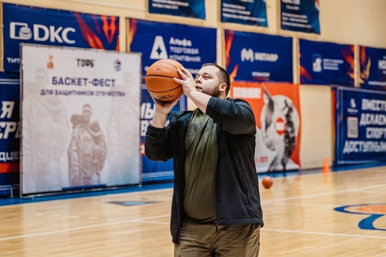 Спортивный праздник «Баскет Фест» для защитников Отечества прошел в Твери