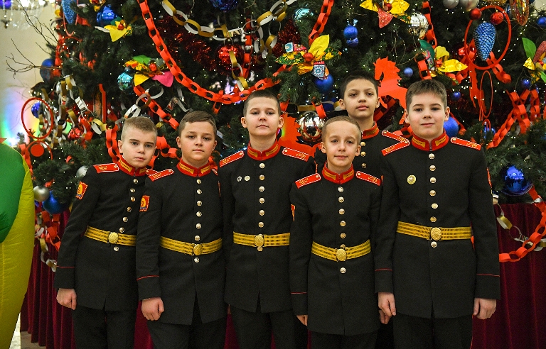 Виталий Королев на Губернаторской елке поздравил с наступающими праздниками юных жителей Тверской области