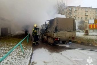 Автомобиль горел в Центральном районе Твери Автомобиль горел в Центральном районе Твери