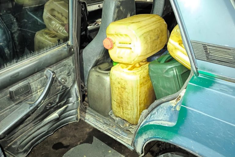 Машинист локомотивного депо воровал топливо в Тверской области