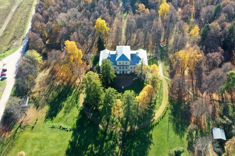 С начала года в Тверской области отремонтировано почти 100 километров дорог к туробъектам