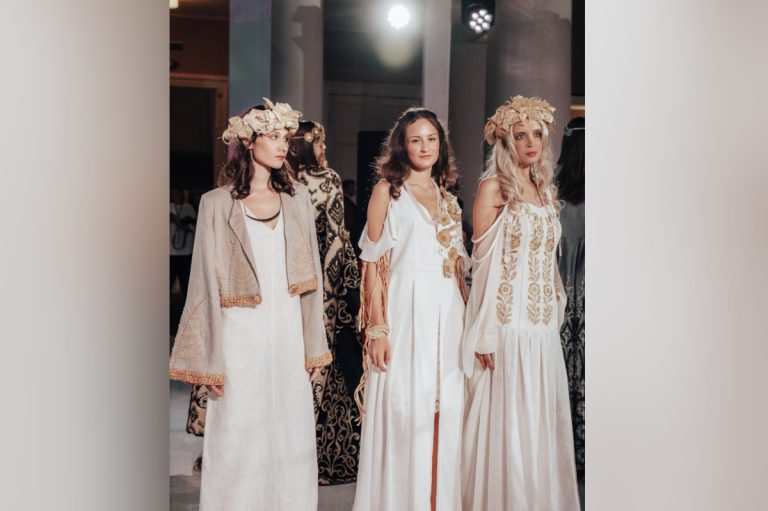 Союз дизайна и традиций: «Торжокские золотошвеи» вновь покорили международный форум в Санкт-Петербурге