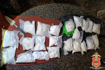 На трассе М-11 в Тверской области задержан автомобиль с 23 кг наркотиков На трассе М-11 в Тверской области задержан автомобиль с 23 кг наркотиков