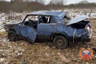 В Тверской области напрочь разбился ВАЗ, вылетев кювет В Тверской области напрочь разбился ВАЗ, вылетев кювет