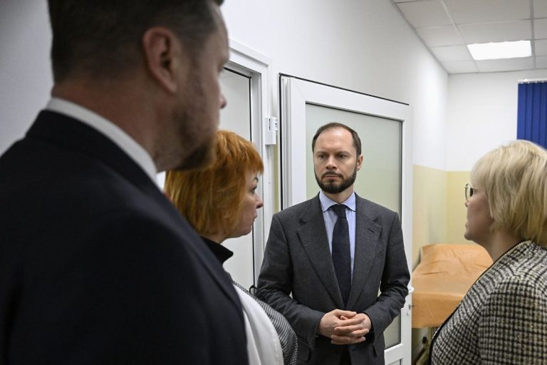 Врио губернатора Тверской области ознакомился с работой медучреждений Ржевского округа