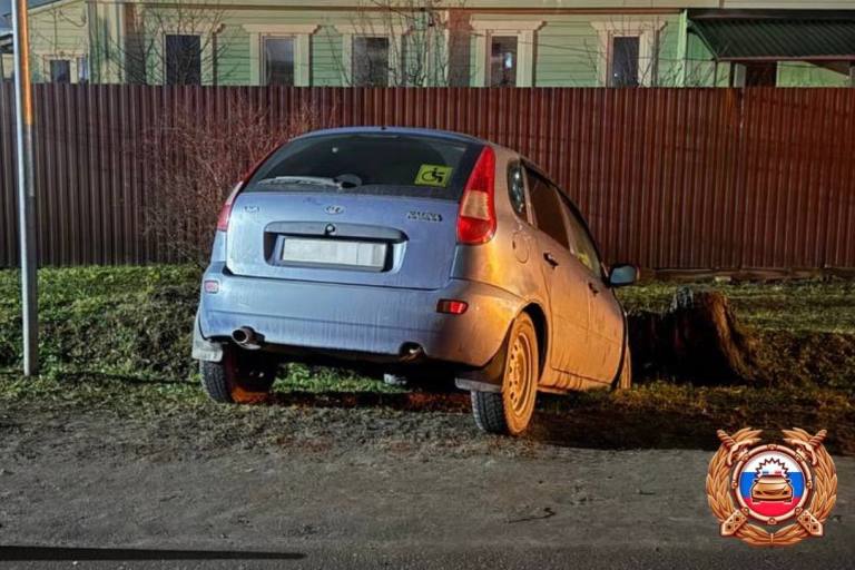 Мужчина пострадал в столкновении легковушек в Тверской области