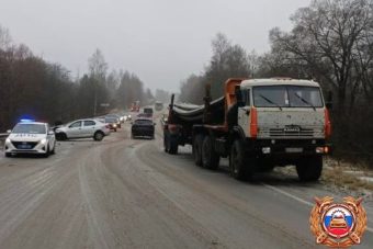 Женщина пострадала в ДТП с КАМАЗом в Тверской области