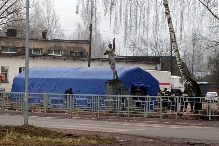 В Торопце установили мобильную баню, которая была обещана после прямой линии Путина