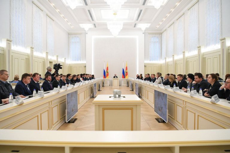 Врио губернатора Виталий Королев провёл совещание с главами муниципалитетов Тверской области