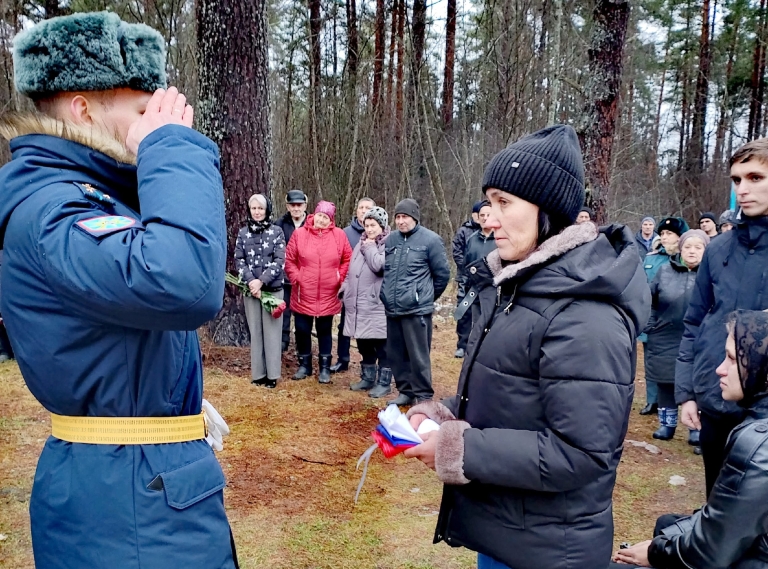 В Тверской области простились с ефрейтором, погибшим на СВО