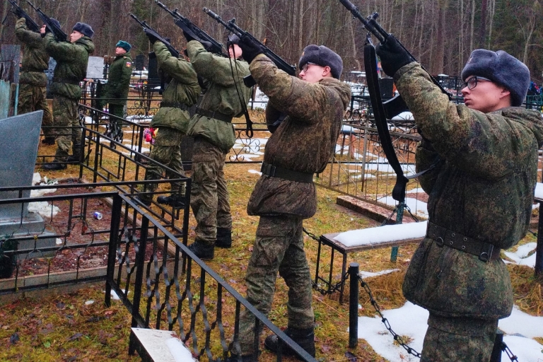 В Тверской области простились с ефрейтором, погибшим на СВО