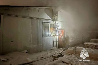 В Тверской области горел цех по производству поддонов В Тверской области горел цех по производству поддонов