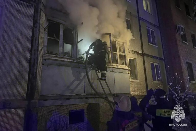 Мужчина погиб во время пожара в Тверской области