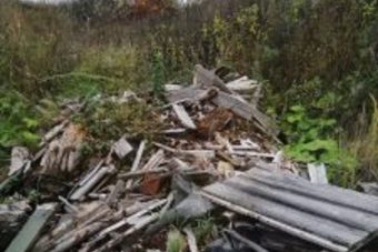 Мусором завалили сельхозугодья в Тверской области