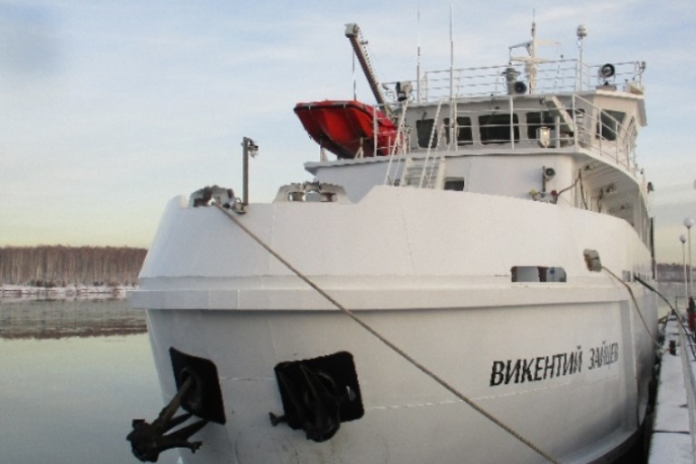 На судоверфи в Тверской области построили судно для изучения водных биоресурсов Байкала